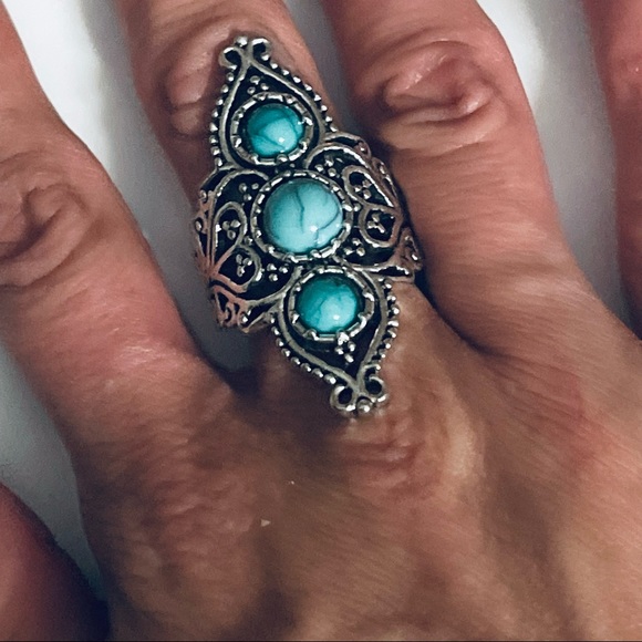 New Woman’s Native Bohemian Blue Turquoise Sterling Silver Handmade Ring - Picture 5 of 8